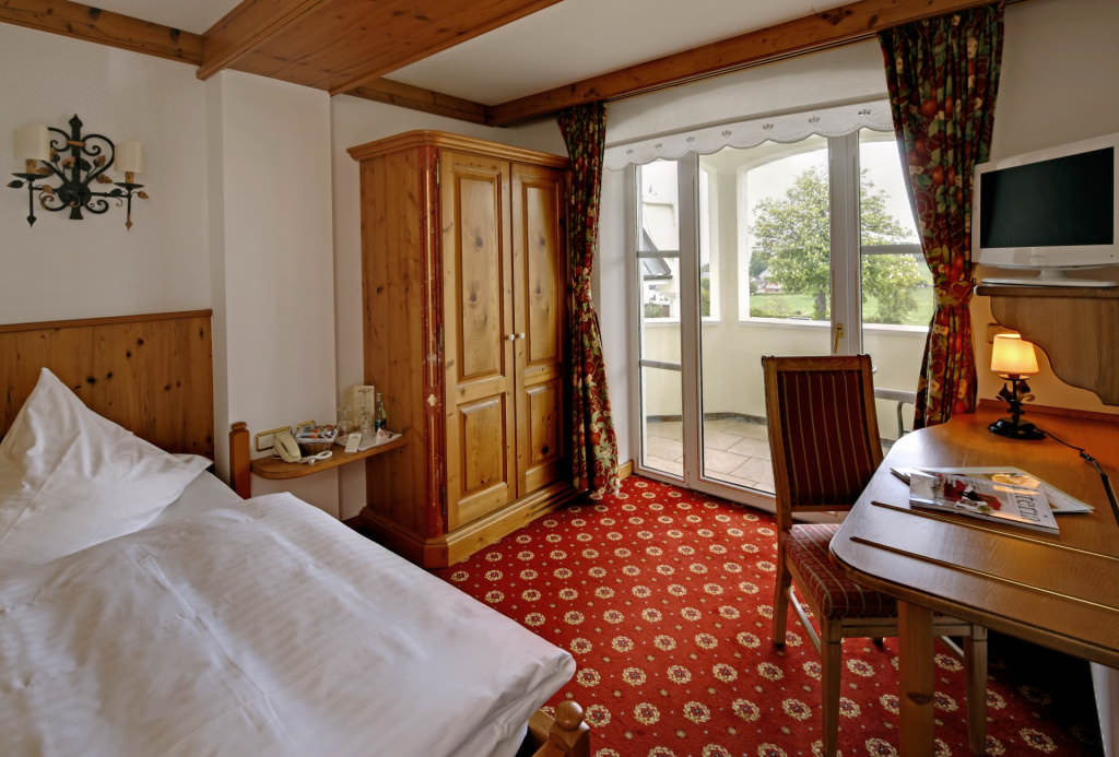 Hotelzimmer für Geschäftsreisen nach Hagen, Lüdescheid, Iserlohn oder Altena